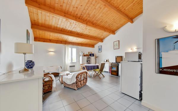 Maison à vendre    5 pièces • 128 m2 Saint-Martin-de-Ré