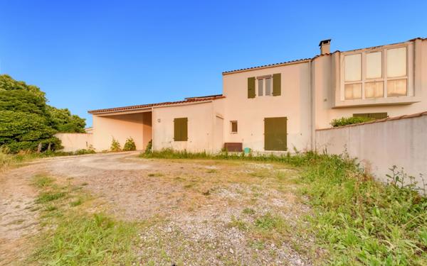 Maison à vendre    5 pièces • 128 m2 Saint-Martin-de-Ré