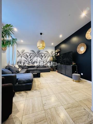 PROXIMITÉ CENTRE VILLE - IMMEUBLE D'ENVIRON 230M² COMPRENANT 10 LOTS