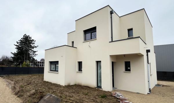 111m2 de bureaux neufs à vendre, à Ingré (45) près d'Orléans