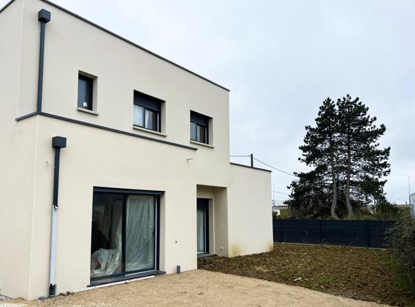 111m2 de bureaux neufs à vendre, à Ingré (45) près d'Orléans