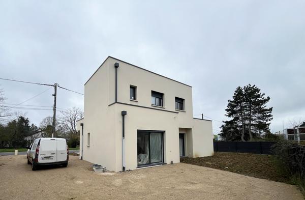 111m2 de bureaux neufs à vendre, à Ingré (45) près d'Orléans