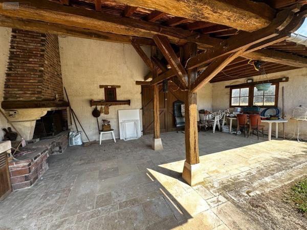 Maison individuelle à vendre à Neuilly dans l'Yonne (89113), ref : 89062-14