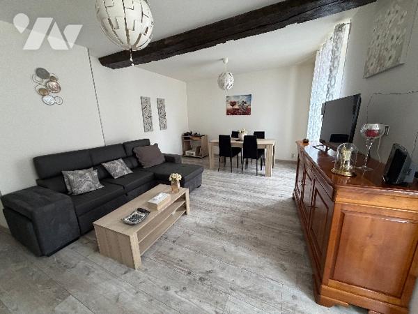 En centre ville de Joigny, un appartement de 3 pièces au premier étage