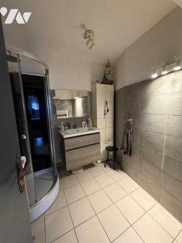 En centre ville de Joigny, un appartement de 3 pièces au premier étage