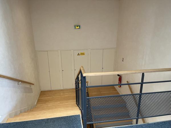 Immeuble de bureaux à louer à Saint-Herblain avec 48 parkings extérieurs