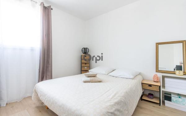 Appartement à vendre    4 pièces • 76,64 m2 Le Plessis-Robinson
