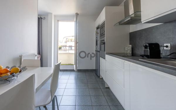 Appartement à vendre    4 pièces • 76,64 m2 Le Plessis-Robinson