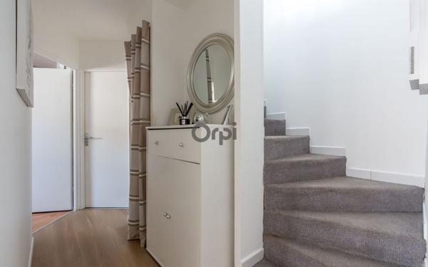 Appartement à vendre    4 pièces • 76,64 m2 Le Plessis-Robinson