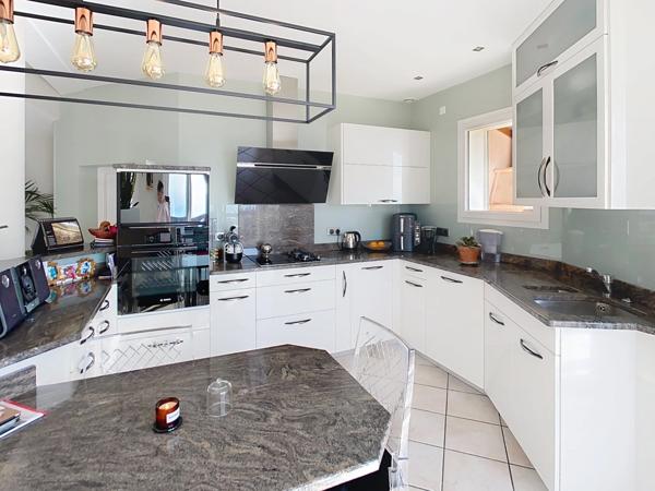 Maison à vendre 6 pièces proche de LUCINGES (74)