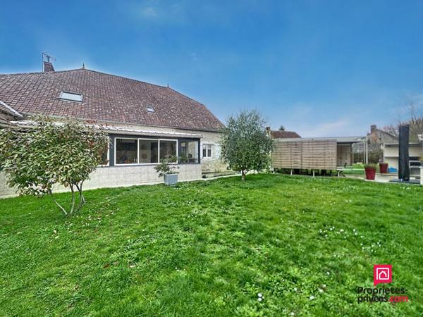 Secteur Le Mêle-sur-Sarthe Grande maison familiale 350 m2