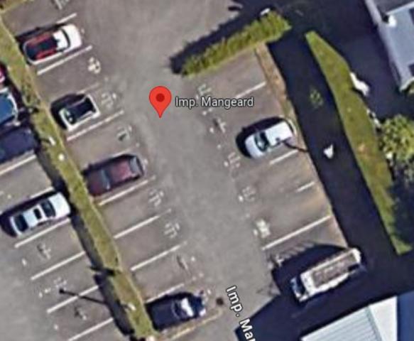 "PLACE DE PARKING AÉRIENNE LE MANS"