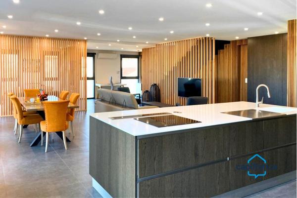Frontignan, Appartement duplex d’exception avec terrasse panoramique de 82 m² – Prestations haut de gamme