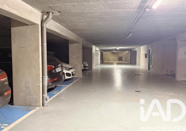 Parking à vendre 11 m² Paris 20