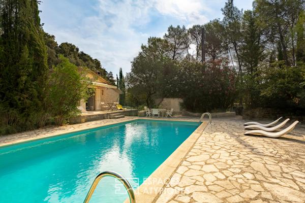 Ancienne Bergerie du 18e avec piscine