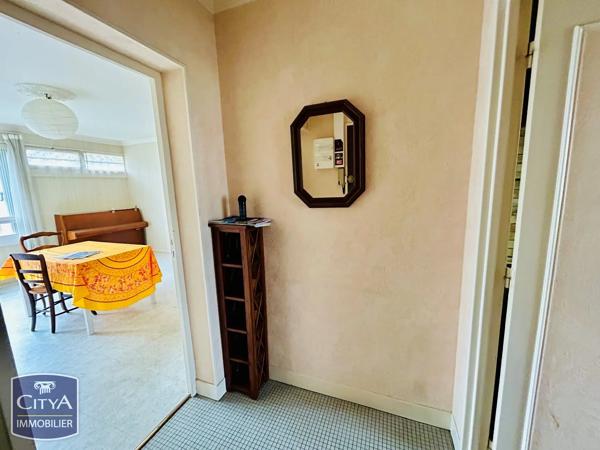Appartement à vendre 4 pièces 77.51m² Châteauroux (36000)