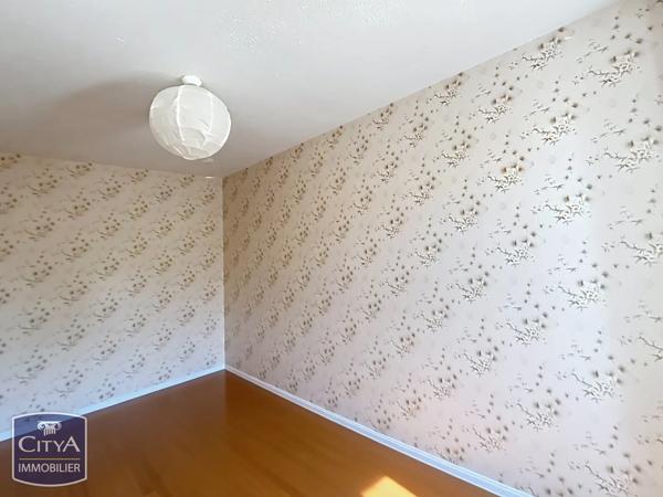 Appartement à vendre 4 pièces 77.51m² Châteauroux (36000)
