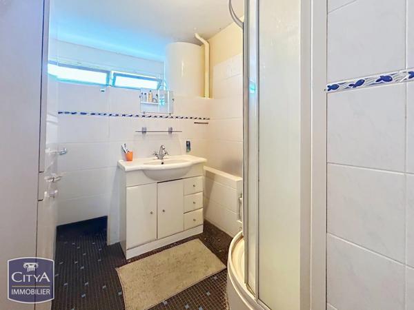 Appartement à vendre 4 pièces 77.51m² Châteauroux (36000)