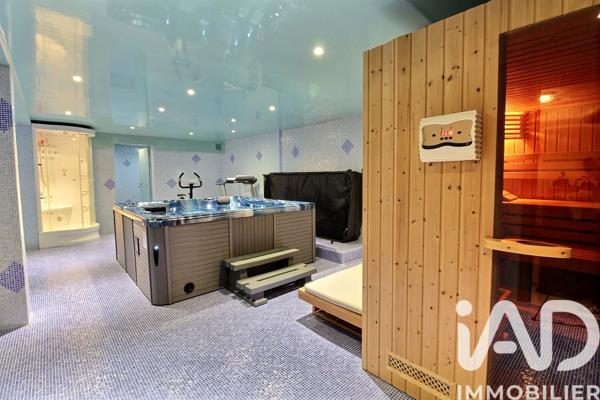 Maison à vendre 10 pièces 265 m² Villecresnes