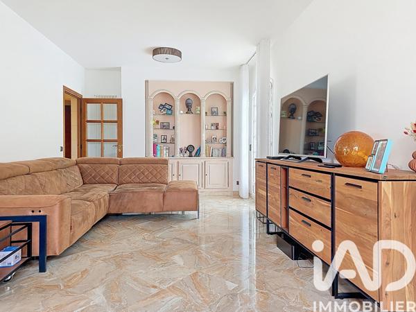 Maison à vendre 10 pièces 265 m² Villecresnes