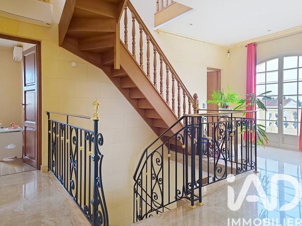 Maison à vendre 10 pièces 265 m² Villecresnes