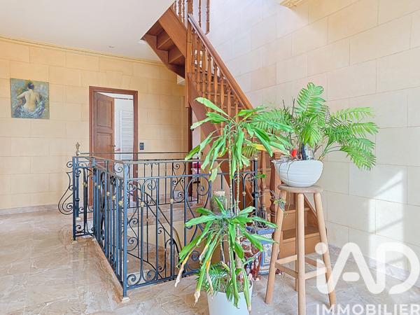 Maison à vendre 10 pièces 265 m² Villecresnes