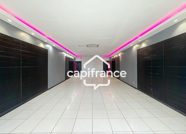 A LOUER LOCAL COMMERCIAL 77 m² JARRY-BAIE MAHAULT (971)