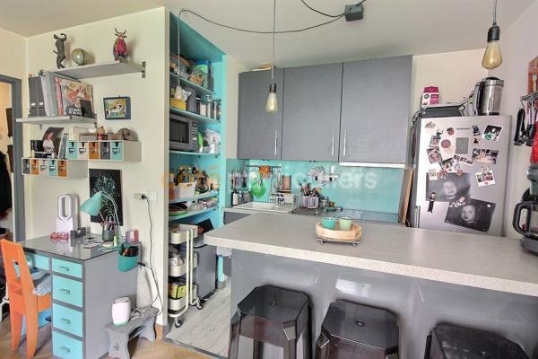 Vente
                Appartement38 m² - 2 Pièces -
                    CHATILLON (92320)