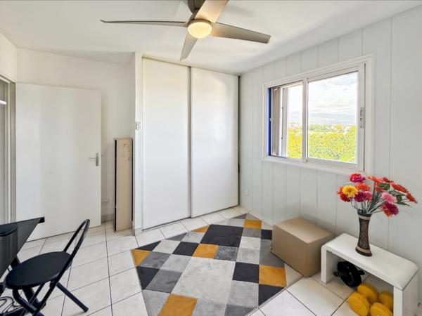 Appartement à vendre 3 pièces vue mer SAINTE MARIE (974)