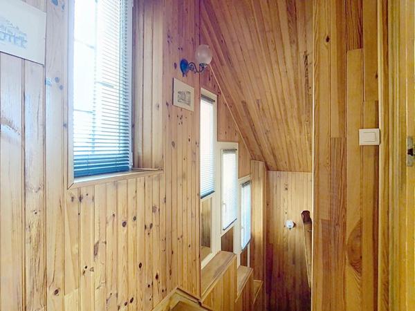 54130 Saint-Max, Maison soignée avec jardin, véranda et sous-sol complet