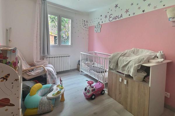 Appartement 75 m² - 3 chambres avec terrasses et parking à Saint Hippolyte Du Fort