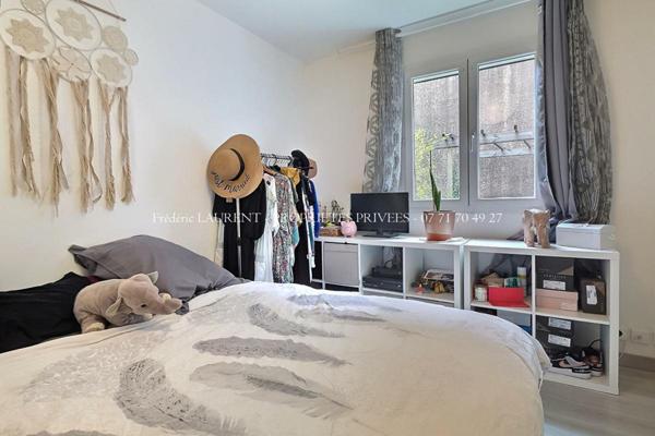 Appartement 75 m² - 3 chambres avec terrasses et parking à Saint Hippolyte Du Fort