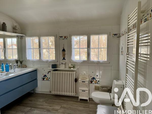 Maison à vendre 8 pièces 175 m² Sainte-Geneviève-des-Bois