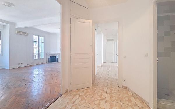 Appartement à vendre    5 pièces • 115 m2 Nice
