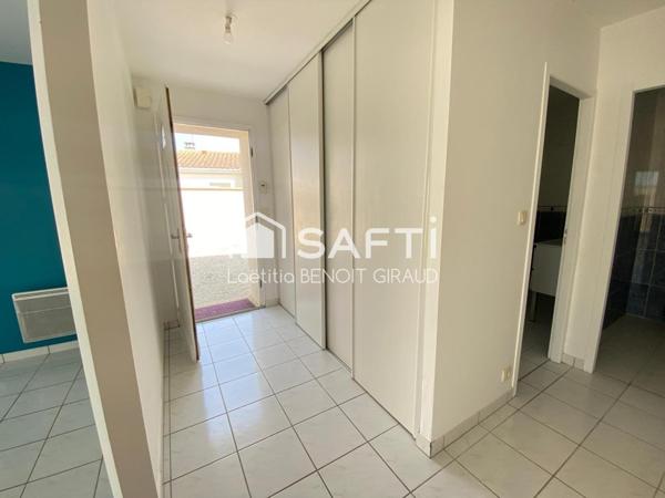 Maison avec potentiel - Semussac centre