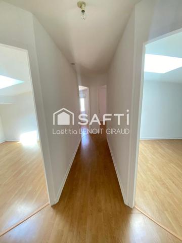 Maison avec potentiel - Semussac centre