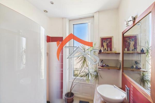 Vente Maison 14 pièces 355 m2 à Saint-Chamond