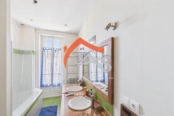 Vente Maison 14 pièces 355 m2 à Saint-Chamond