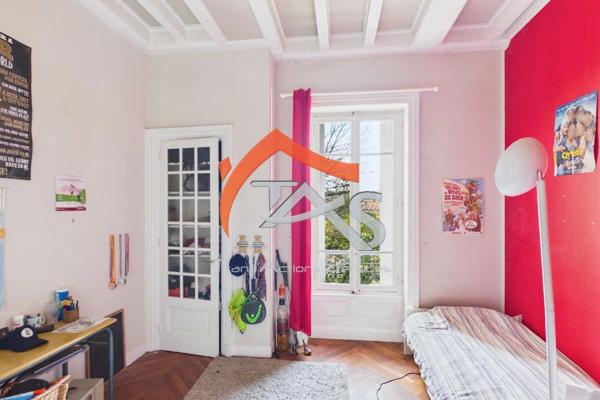 Vente Maison 14 pièces 355 m2 à Saint-Chamond