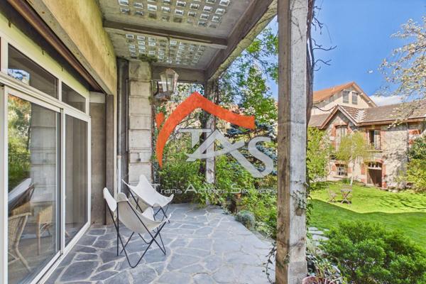 Vente Maison 14 pièces 355 m2 à Saint-Chamond