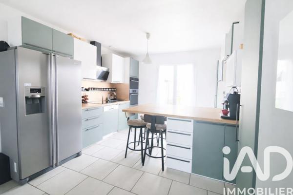 Maison à vendre 5 pièces 105 m² Fontenay-Trésigny