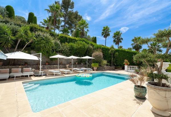 Vente Villa de luxe Mougins 9 Pièces 304 m²