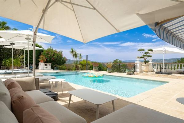 Vente Villa de luxe Mougins 9 Pièces 304 m²