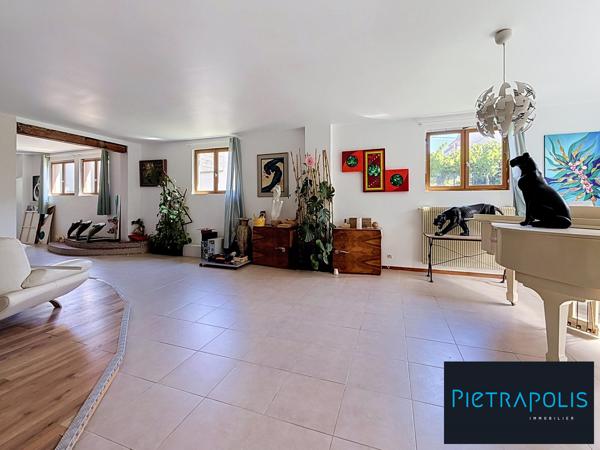 Maison individuelle 298m2 au sol