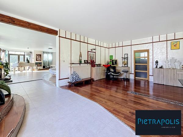 Maison individuelle 298m2 au sol