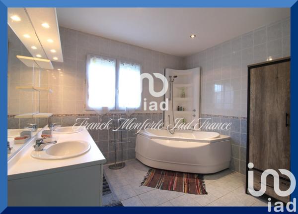 Maison à vendre 7 pièces 195 m² Noailles