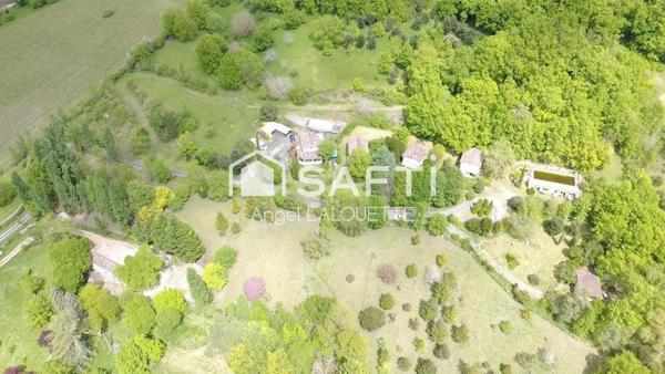 Propriété rare : maison + 4 gîtes, piscine, 4 ha sans vis-à-vis