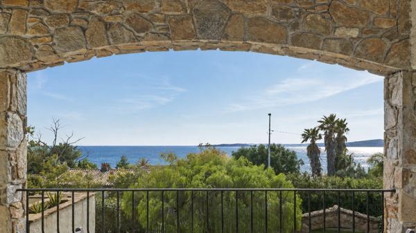 Vente Villa de luxe Les Issambres 10 Pièces 250 m²