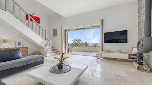 Vente Villa de luxe Les Issambres 10 Pièces 250 m²