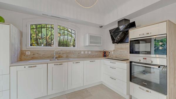 Vente Villa de luxe Les Issambres 10 Pièces 250 m²